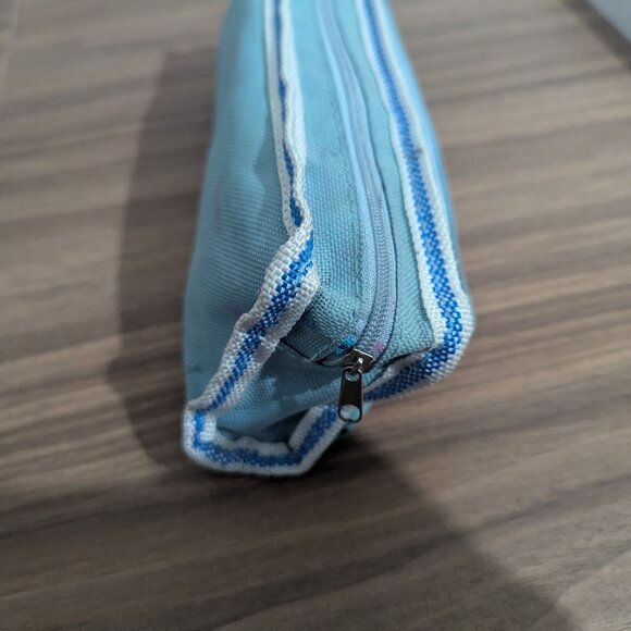 cosmetics bag tools used - Picture 4 of 5